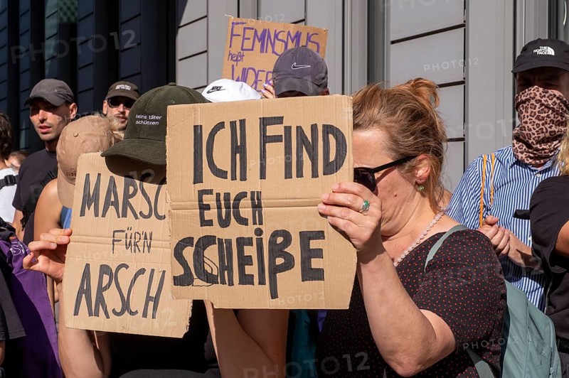 Germany, Berlin, 20/09/2025, protests against the March for Life demanding the abolition of Paragraph 218, counter-demonstration, blockade