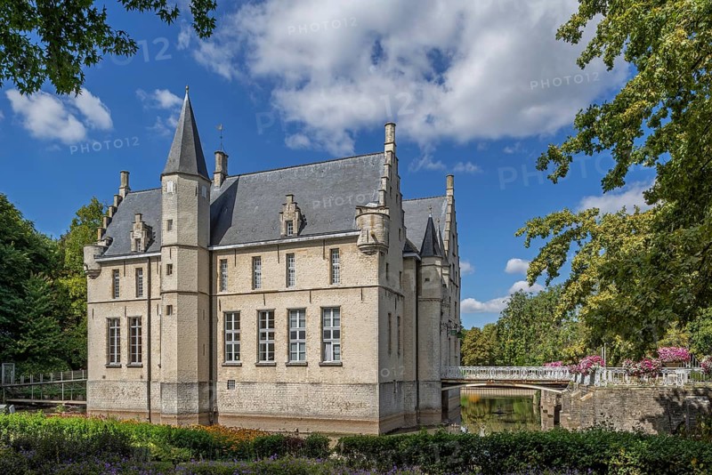 Kasteel Cortewalle, 15th century moated castle in Flemish Renaissance style at Beveren in summer, Waasland, East Flanders, Belgium