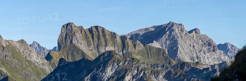 Mountain panorama from Koblat Höhenweg to Schneck, 2268m, behind Großer Wilder, 2379m, Allgäu Alps, Allgäu, Bavaria, Germany