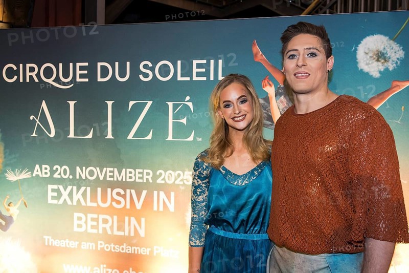Dancing couple after the press screening of Alizé, a joint production by Cirque du Soleil and Live Nation at the Theater am Potsdamer Platz, Berlin, 23/09/2025