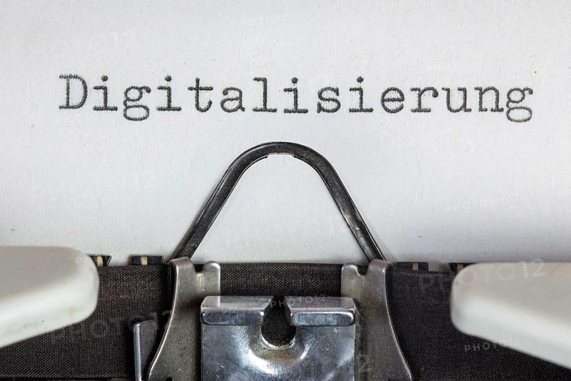 The word DIGITALISATION, written on a typewriter (symbolic image)