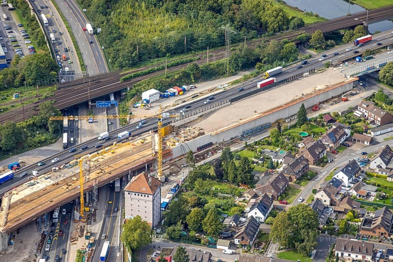 Aerial view, Kaiserberg motorway junction with construction site and bridge construction, Werthacker bunker, Duissern, Duisburg, Ruhr area, North Rhine-Westphalia, Germany, construction work, construction area, construction site, building plots, construction project, construction site, bridge construction, DE, Europe, major construction site, aerial view, aerial photography, aerial photography, new construction, road traffic, overview, bird's eye view, bird's eye view, overview