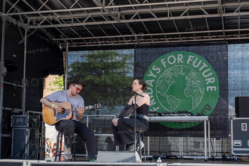 Singer Marisabelle live on stage at the global climate strike organised by Fridays for Future under the motto Exit Gas - Enter Future, demonstration with rally at the fish market, Hamburg, Germany
