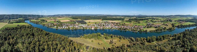 Aerial view, panorama of the municipality and enclave of Büsingen am Hochrhein, Rhine, on the right on the horizon the Hegau mountains, district of Constance, Baden-Württemberg, Germany