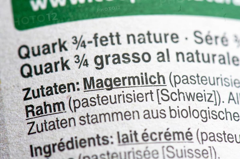 List of ingredients on a packet of quark. Focus on the ingredient skimmed milk and cream