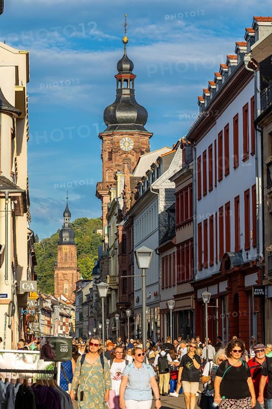 People in a shopping street, Hauptstraße, Heidelberg, Kurpfalz, Baden-Württemberg, Germany
