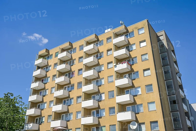 Residential building, prefabricated building, balconies, Olbersstraße, Charlottenburg, Charlottenburg-Wilmersdorf, Berlin, Germany