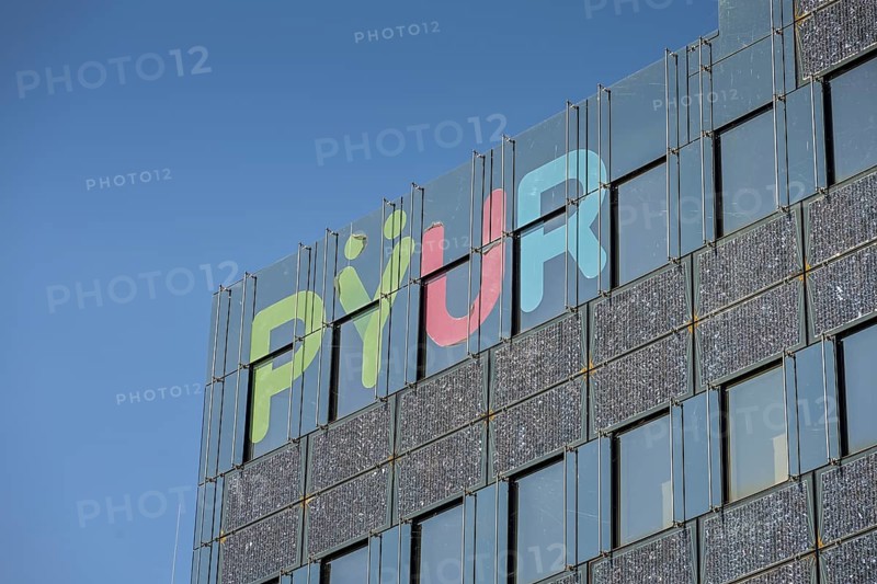 Pyur, telecommunications, office building, Kaiser-Augusta-Allee, Moabit, Mitte, Berlin, Germany