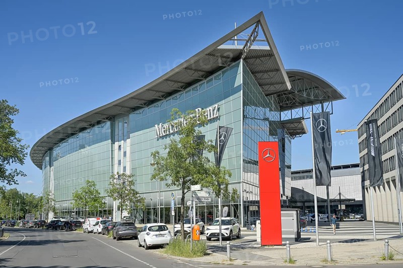 Mercedes-Benz branch, Salzufer, Charlottenburg, Charlottenburg-Wilmersdorf, Berlin, Germany