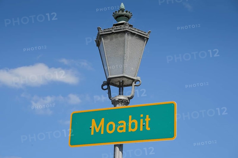 Sign, Moabit district, Mitte, Berlin, Germany