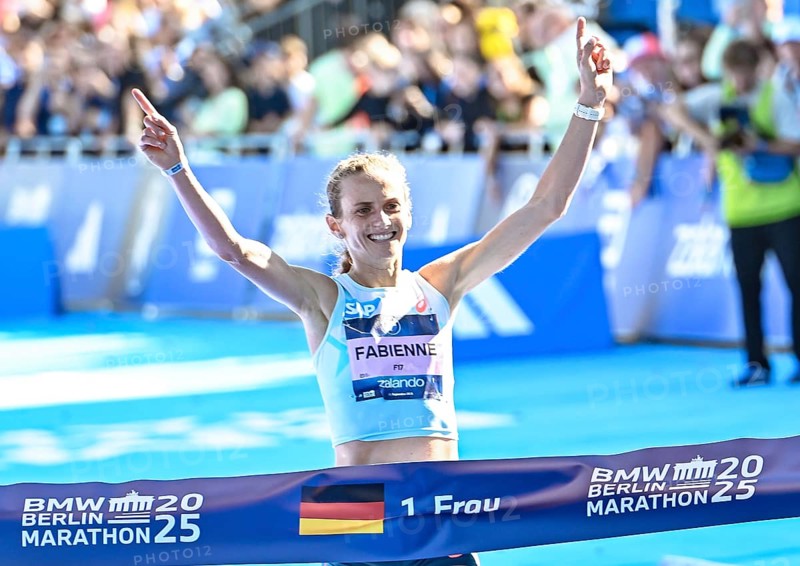 Fabienne Koenigstein best German runner with a time of 02:22:17 hours at the Berlin Marathon 2025