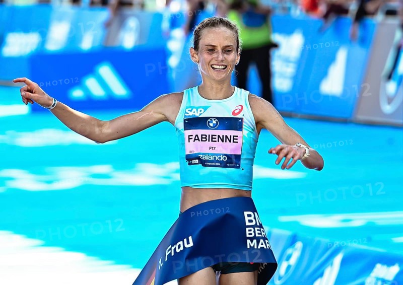 Fabienne Koenigstein best German runner with a time of 02:22:17 hours at the Berlin Marathon 2025