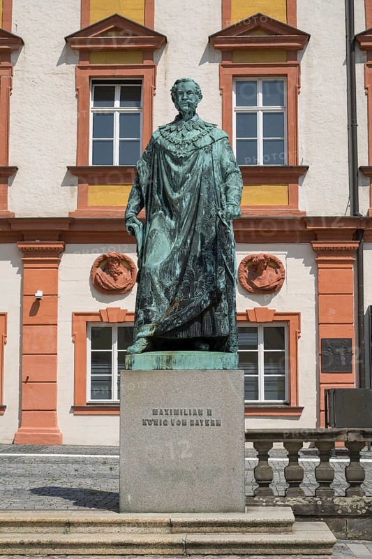 Maximilian II, King of Bavaria, Statue, Old Castle, Tax Office, Bayreuth, Upper Franconia, Franconia, Bavaria, Germany