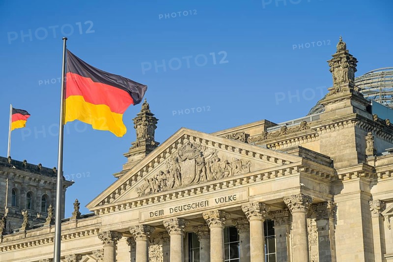 National flag, Black Red Gold, Reichstag building, Inscription, To the German people, Centre, Berlin, Germany
