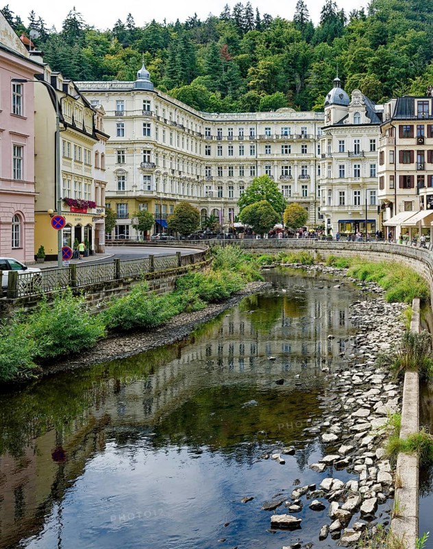 Karlovy Vary Municipal Theatre in the New Rococo style, old town, spa, healing spring, health, mineral, mineral water, illness, Karlovy Vary, Bohemia, Czech Republic