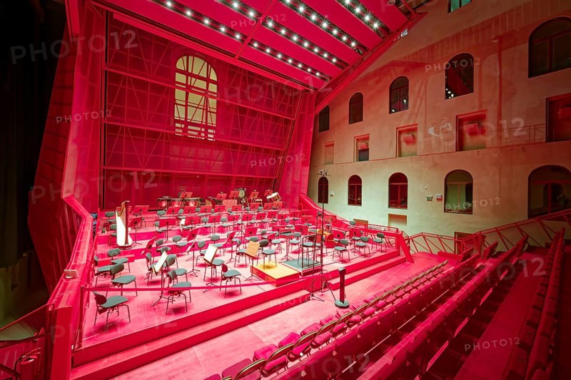 Modern concert hall in the atrium, luxury spa Kaiserbad, interior, interior, spa, healing spring, health, mineral, mineral water, illness, Karlovy Vary, Karlovy Vary, Bohemia, Czech Republic