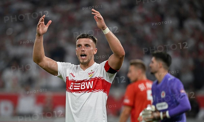 Ermedin Demirovic VfB Stuttgart (09) disappointed Gesture Gesture Football Bundesliga, MHPArena, MHP Arena Stuttgart, Baden-Württemberg, Germany