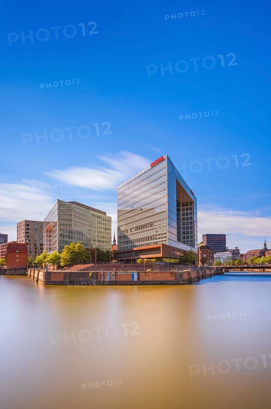 Long-term view of the mirror building at Oberehafen and Ericusgraben from the Oberhafenbrücke, Hamburg, Germany