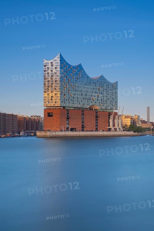 View over the Norderelbe to the Elbphilharmonie, long exposure, Hamburg, Germany