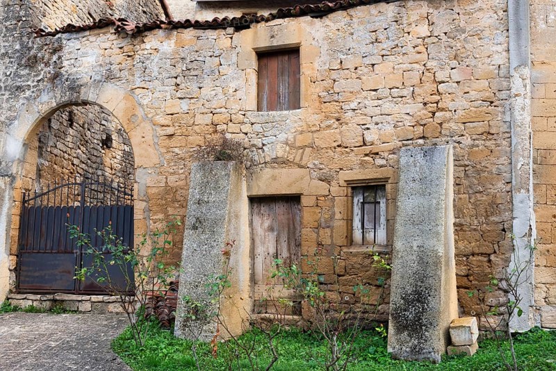 Historic house façade, yellow sandstone, Marville, Renaissance village, Département Meuse, Grand Est, France