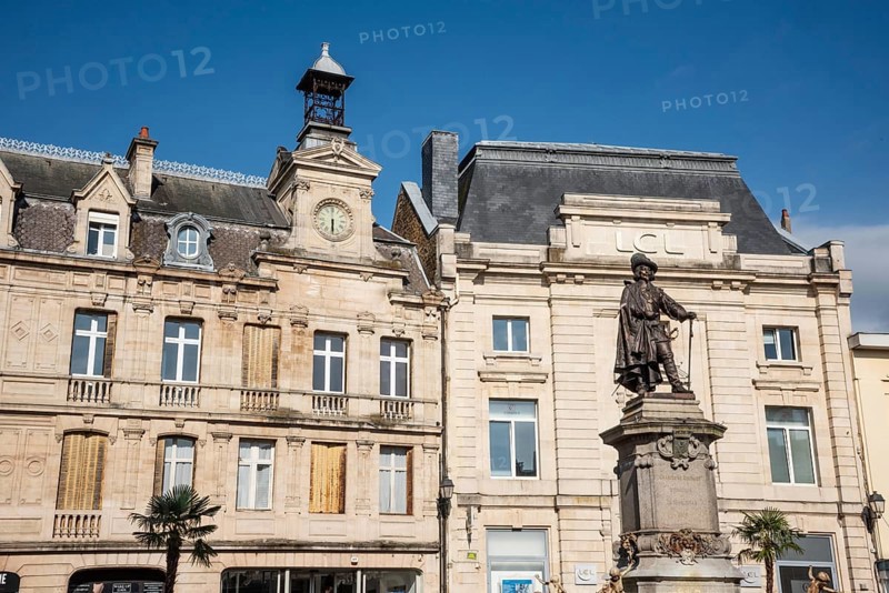 Charles de Gonzague, founder of the town, monument, Charleville-Mézières, Ardennes, Grand Est, France