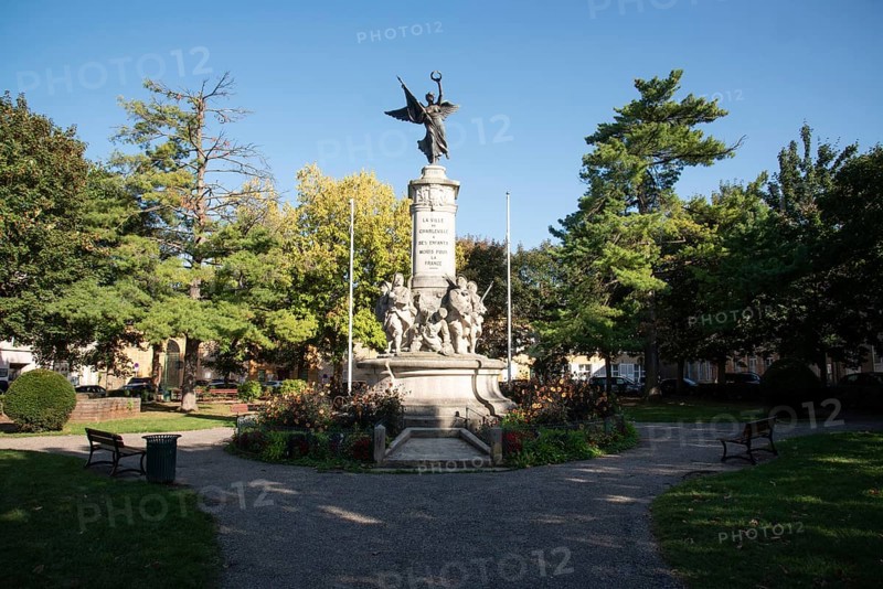 Memorial to the dead of the First World War, Winston Churchill Square, Charleville-Mézières, Ardennes, Grand Est, France