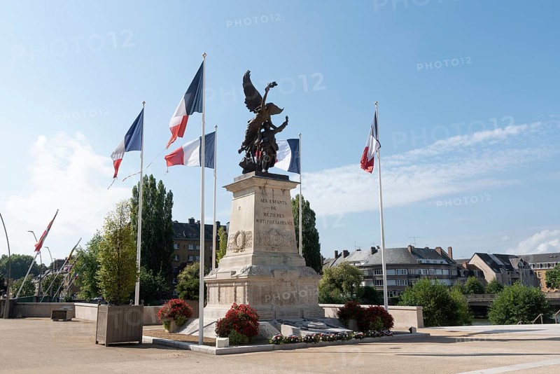 Memorial to the fallen of the 1st World War, Place de Hôtel de Ville, Town Hall Square, Rathausplatz, Charleville-Mézières, Mézières district, Ardennes, Grand Est, France