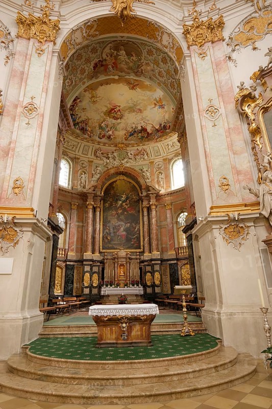 Altar area in Ettal Monastery, monastery church, Benedictine Abbey, Benedictines, Baroque, tourism, Alps, mountains, Ammergau, Ammergau Alps, Bavaria, Upper Bavaria, Germany