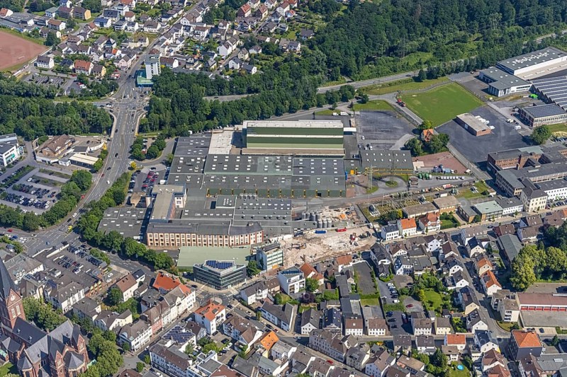 Aerial view, demolition site Dreiblitz-Haus on Möhnestrasse, Neheim, Arnsberg, Sauerland, North Rhine-Westphalia, Germany, demolition, construction work, construction area, construction site, construction measure, construction site, DE, Europe, Hochsauerlandkreis, aerial photograph, aerial photography, aerial photography, overview, bird's-eye view, bird's-eye view, overview