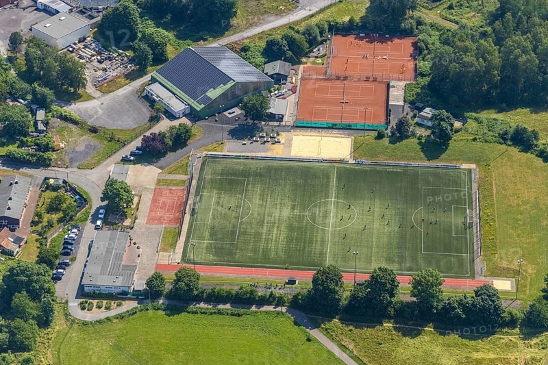 Aerial view, Sportpark An der HIAG, Bruchhausen, Arnsberg, Sauerland, North Rhine-Westphalia, Germany, DE, Europe, football pitch, football stadium, Hochsauerlandkreis, aerial view, aerial photography, aerial photography, sports, sports facilities, sports field, sports facility, tennis, tennis facility, tennis courts, overview, bird's-eye view, overview