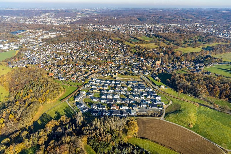 Aerial view, new housing estate Sternhelle-Ost on Ölinghauser Weg in the district of Herdringen in Arnsberg, Sauerland, North Rhine-Westphalia, Germany, Arnsberg, construction work, construction area, building site, building plots, construction project, DE, single-family houses, Europe, property tax, real estate, aerial view, aerial photography, aerial photography, mixed forest, Ölinghauser Weg, terraced houses, Stiepeler Straße, overview, bird's-eye view, forest dieback, housing estate, housing and living, residential area, residential buildings, quality of living, residential neighbourhood, housing estate, housing shortage, housing shortage, birds-eyes view, overview