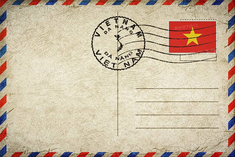 Vietnam Da Nang Vintage Air Mail Envelope with Flag and Postmark