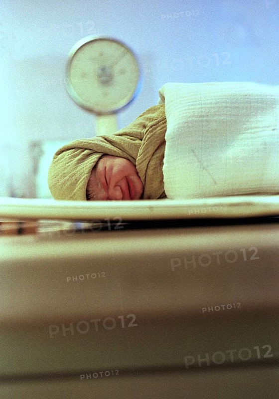 BIH, Sarajevo, 01.08.1995 -- SERIAL OF 10 PHOTOS -- Series about a maternity hospital during the civil war in Sarajevo. -- SARAJEVO BIRTH CLINIC DURING THE WAR IN 1995.   Bosnia Hercogovina, Eastern Europe
