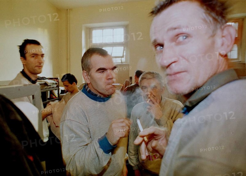 Tuzla, BIH, 01.05.1993 -- PACKAGE - MORE IMAGES ON REQUEST- Serbian prisoners of war in a prison in Tuzla. -- Serbian Pow in a prison in Tuzla.   Bosnia Hercogovina, Eastern Europe