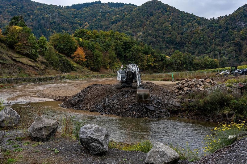 Reconstruction in the Ahr Valley, after the flood of July 2021, restoration of the river landscape, after the removal of debris, flotsam, the river Ahr is being expanded in parts like floodplains to create flooding areas, construction measures will also regulate the flow rate and strengthen the bank, near Altenahr, Rhineland-Palatinate