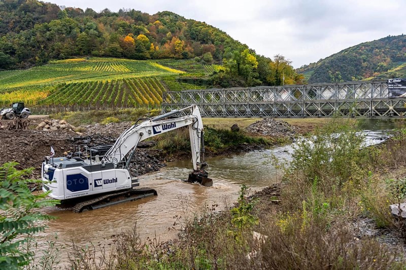 Reconstruction in the Ahr Valley, after the flood of July 2021, restoration of the river landscape, after the removal of debris, flotsam, the river Ahr is being expanded in parts like floodplains to create flooding areas, construction measures will also regulate the flow rate and strengthen the bank, near Mayschoß, Rhineland-Palatinate