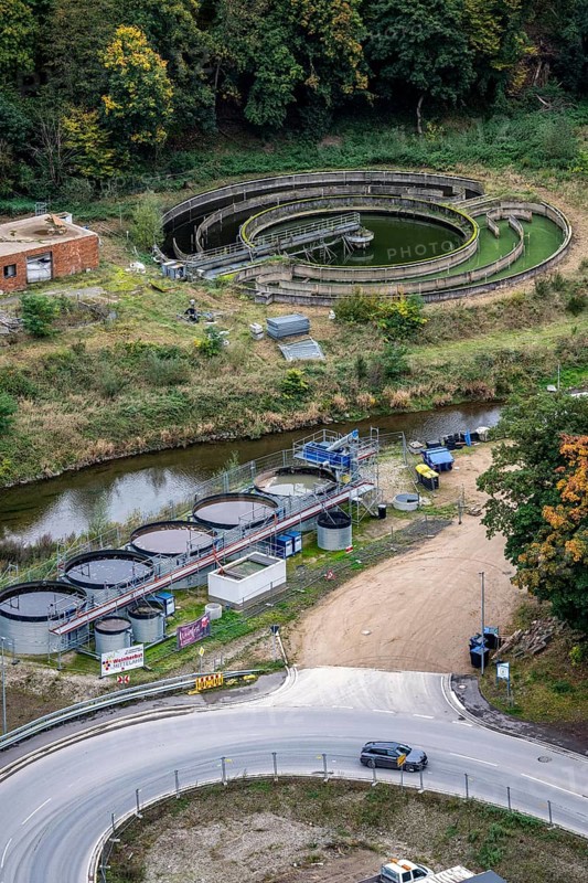 Reconstruction in the Ahr Valley, after the flood of July 2021, provisional sewage treatment plants, all sewage treatment plants in the Ahr Valley were destroyed by the floods, temporary sewage treatment plants are to purify the wastewater in front of it is discharged into the Ahr, new sewage treatment plants are to be built later, near Altenahr, Rhineland-Palatinate