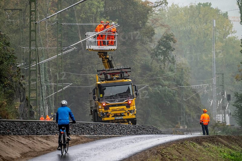 Reconstruction in the Ahr Valley, after the flood of July 2021, restoration of the railway infrastructure of the Ahr line, 29 km of tracks, 15 railway bridges, 7 were renovated, stations and stops renovated or renewed, 885 masts were built for the overhead line of the new electrification and 55 km of overhead lines were redrawn, here work on the railway bridge near Walportzheim, Ahrweiler, Rhineland-Palatinate