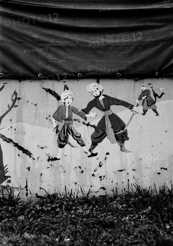 BIH, Bosnia, Mostar, 07.10.2005, image of a battle scene on a playground
