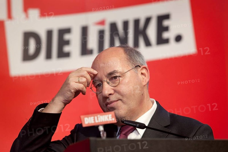 DEU Berlin Gregor Gysi during the Left Party Congress in Berlin-Lichtenberg. Germany Berlin, Gregor Gysi during the party convention of the leftwing party 'The Left' in Berlin