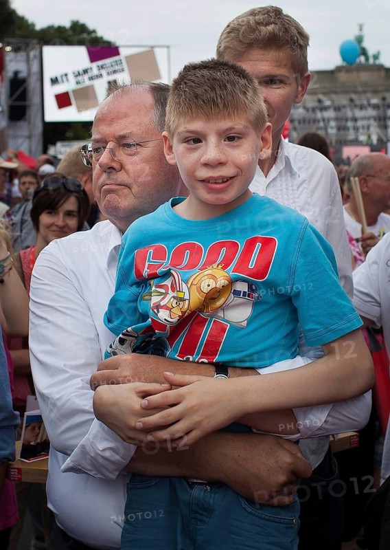 DEU, Germany, Berlin, 17.08.2013 SPD election campaign kick-off with top candidate Peer Steinbrück under the slogan “The We Decide” with a celebration of 150 years of the SPD in front of the upcoming general election with candidate Peer Steinrück