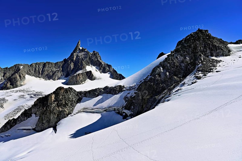 View of the Glacier du Géant from the Télécabine Panorama Railway, behind the Dente del Gigante, Chamonix-Mont-Blanc, Haute-Savoie, France