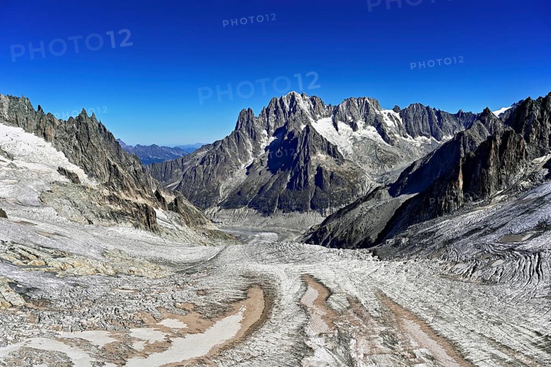 View from the Télécabine Panorama Mont-Blanc of the mountains Aiguille Vert, Les Droites, Les Courtes, in the foreground the Glacier du Géant, Chamonix-Mont-Blanc, Haute-Savoie, France