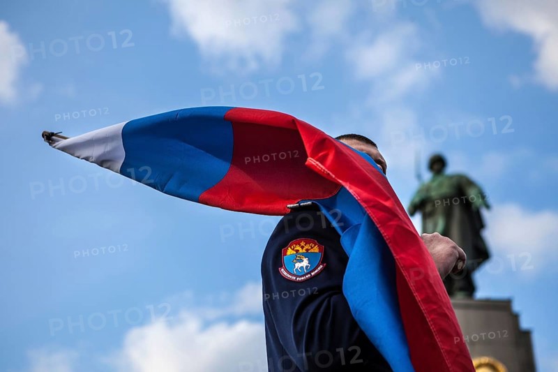 DEU Germany Germany Berlin Pro-Russian demonstration against NATO expansion in Ukraine and for Russian President Putin at the Memorial to the Fallen of the Second World War