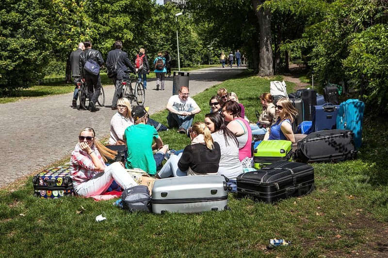 DEU Germany Germany Berlin A school class from Magdeburg is waiting for their train near Zoo station
