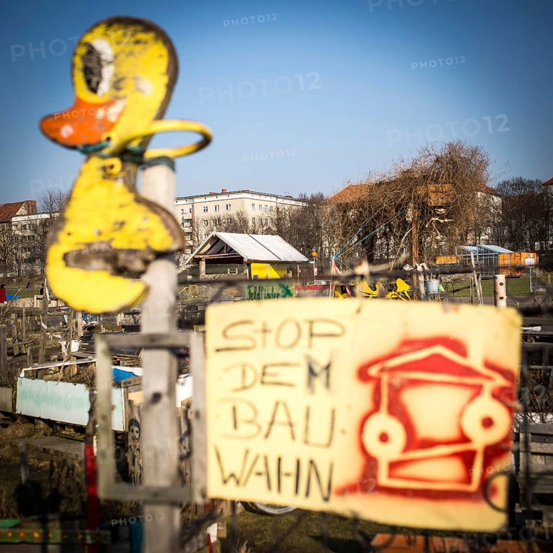 DEU Germany Germany Berlin Scenes of raised bed gardens on the site of the former Tempelhof airport