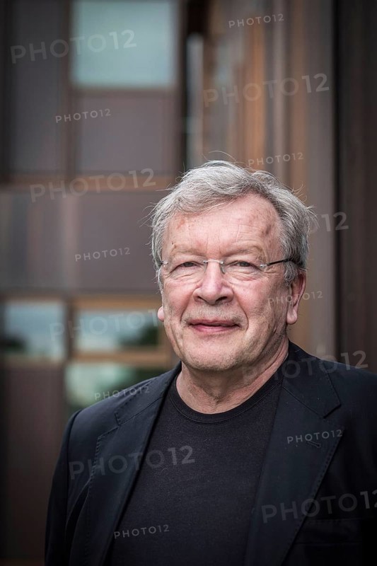 DEU Germany Germany Berlin The Russian writer Viktor Jeroferev, who has a Samuel Fischer fellowship at the Berlin FU as a visiting professor of literature