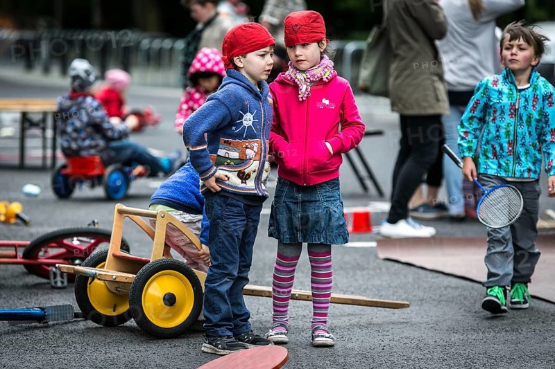 DEU Germany Germany Berlin Children play on Gudvanger Straße, which has been declared the city's first temporary play street. Parents, daycare and a school had worked to temporarily close the road on Oberen Prenzlauer Berg to road traffic