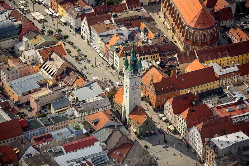 City tower at Theresienplatz, Straubing, East Bavaria, Bavaria, Germany, Europe, aerial view, birds-eyes view, aerial photography, aerial photography, overview, overview, bird's eye view