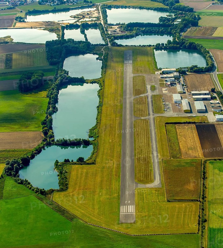 Straubing airfield, EDMS, Flugplatz Straubing-Wallmühle GmbH, commercial airfield, runway, runway, Straubing, East Bavaria, Bavaria, Germany, Europe, aerial photo, birds-eyes view, aerial photography, aerial photography, overview, overview, bird's eye view